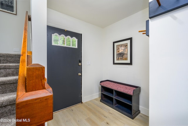 72 Hunter Dr Unit L5, Hunter, NY 12442 - foyer featuring wood finished floors, stairway, and baseboards