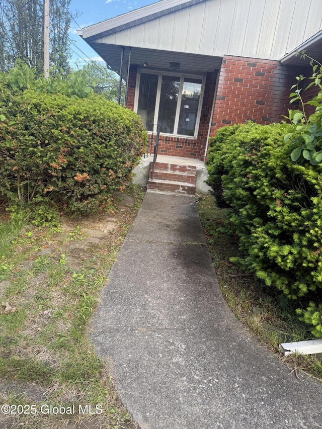 63 Ormond St, Albany, NY 12203 - entrance to property with brick siding