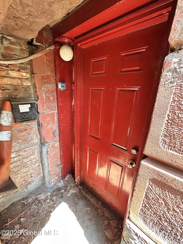 369 Madison Ave, Albany, NY 12210 - view of property entrance
