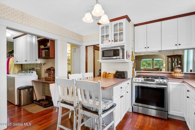 92 Fiddlers Ln, Colonie, NY 12110 - kitchen with appliances with stainless steel finishes, white cabinets, and glass insert cabinets