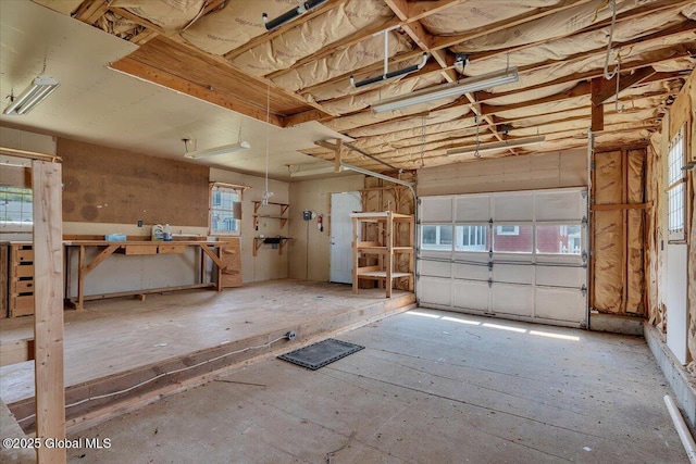 327 Sullivan Rd, Schenectady, NY 12304 - view of garage