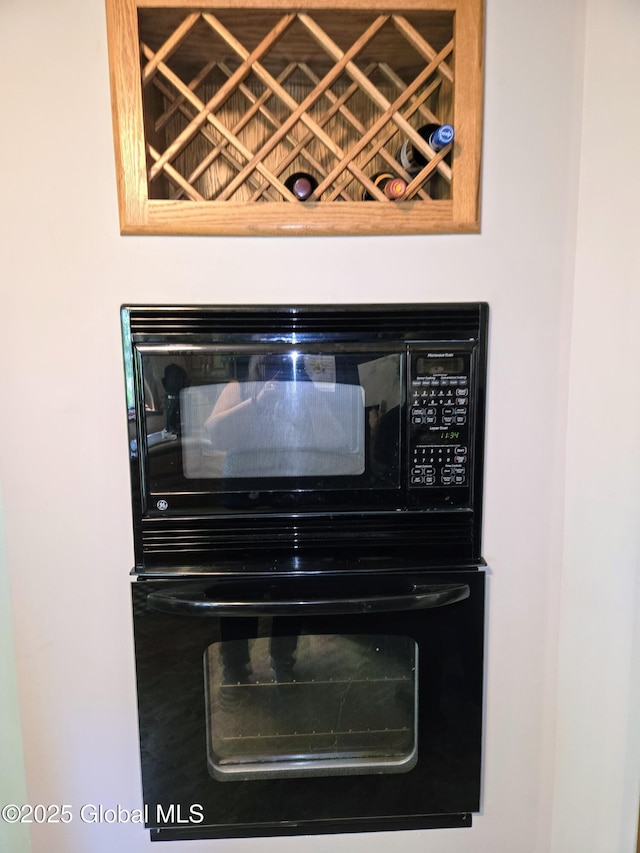 251 Vernon Rd, Glenville, NY 12302 - detailed view of oven