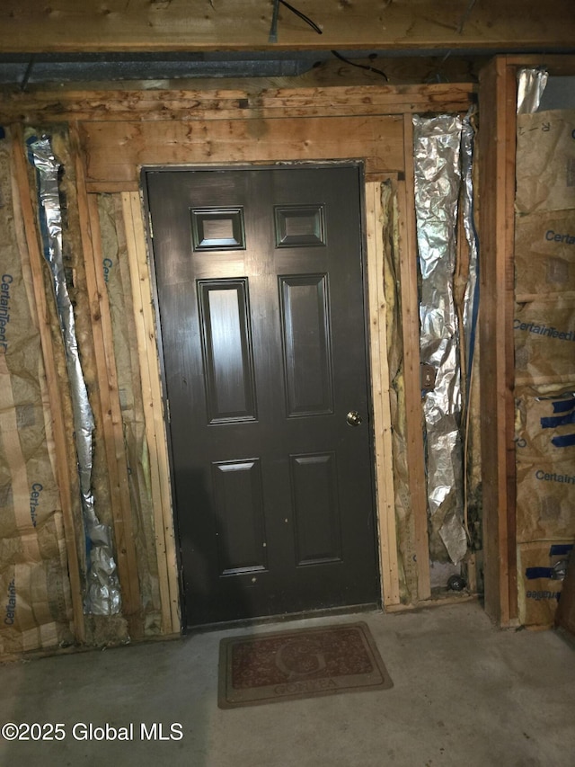 251 Vernon Rd, Glenville, NY 12302 - view of property entrance