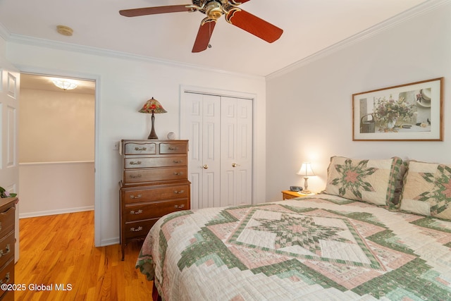 1401 Balltown Rd, Niskayuna, NY 12309 - bedroom featuring ornamental molding, a closet, light wood-type flooring, ceiling fan, and baseboards