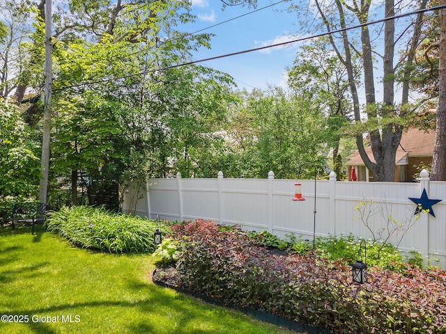 1401 Balltown Rd, Niskayuna, NY 12309 - view of yard