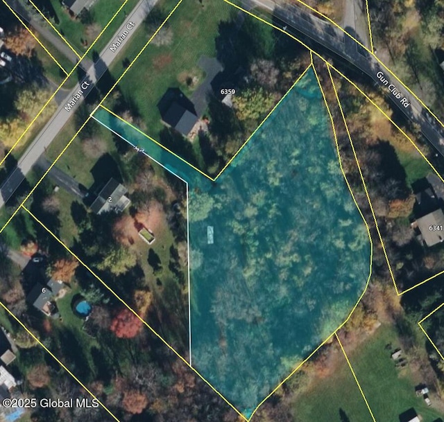 4 Marian Ct, Altamont, NY 12009