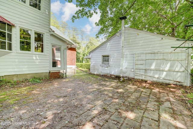 55 Crescent Ave, Amsterdam, NY 12010 - view of patio / terrace