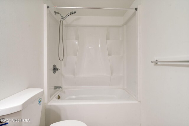 16 Smith Ln, East Greenbush, NY 12144 - bathroom with toilet and shower / tub combination