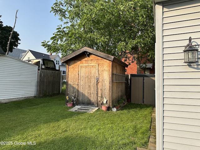 13 Hawk St, Amsterdam, NY 12010 - view of shed