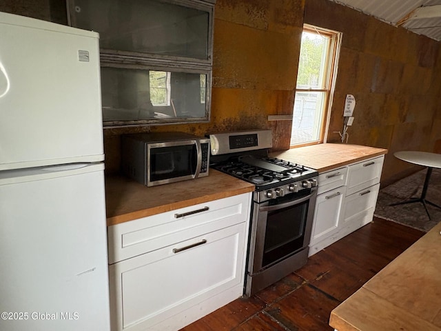 10 Thompson St, Ballston Spa, NY 12020 - photo 9