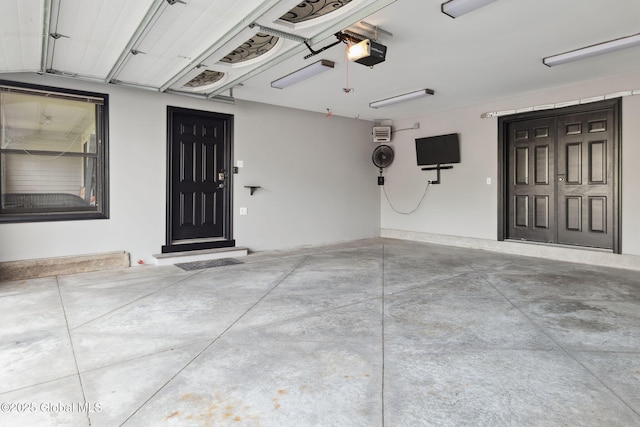195 W Circular St, Saratoga Springs, NY 12866 - entrance to property with a patio area