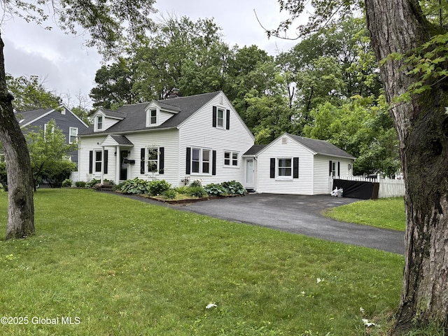 1922 Regent St, Niskayuna, NY 12309 - cape cod-style house with driveway and a chimney