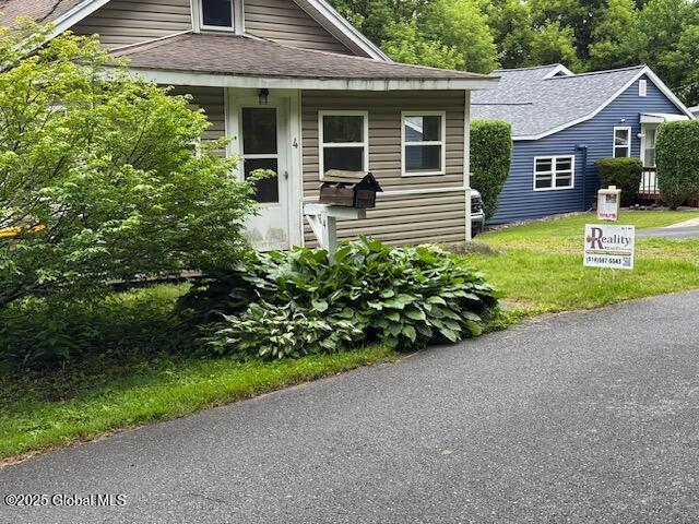 4 Yates St, Brunswick, NY 12180 - photo 1