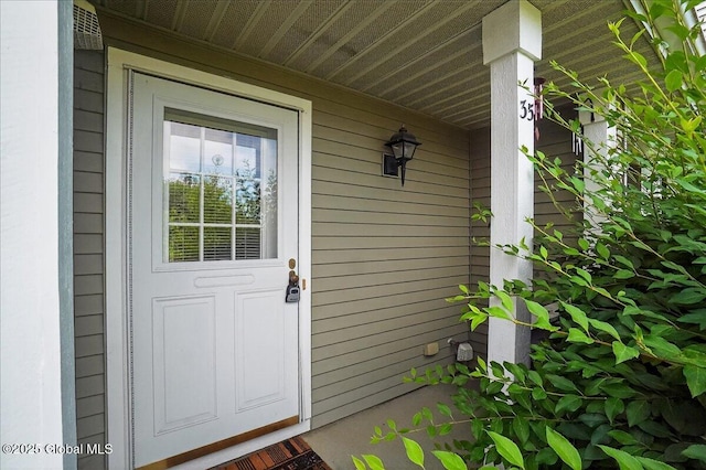 35 Justine Ct, East Greenbush, NY 12144 - property entrance with covered porch