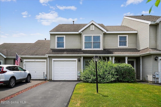35 Justine Ct, East Greenbush, NY 12144 - traditional home with driveway, a front lawn, and roof with shingles