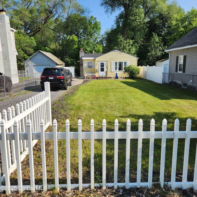 1948 Leo Ave, Rotterdam, NY 12306 - view of yard with an outbuilding and a garage