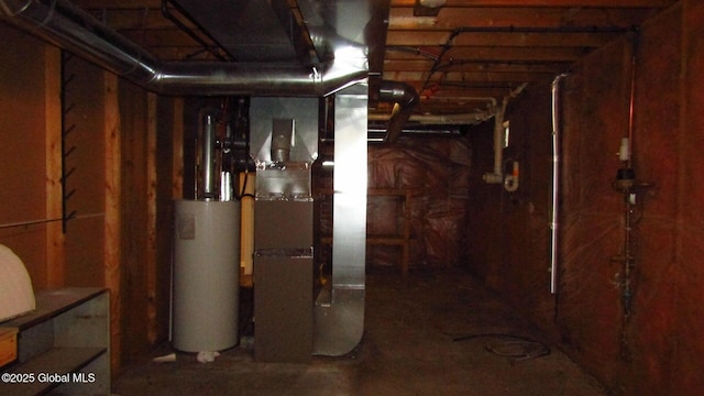 8 Cloverleaf Dr, Warrensburg, NY 12885 - unfinished below grade area with water heater and heating unit