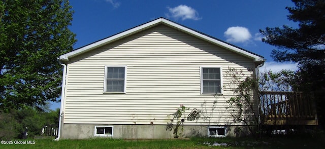 8 Cloverleaf Dr, Warrensburg, NY 12885 - view of side of property with a deck