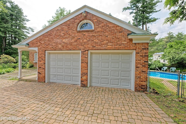 805 Karenwald Ln, Schenectady, NY 12309 - view of detached garage