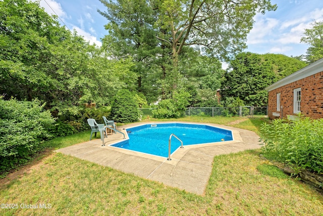 805 Karenwald Ln, Schenectady, NY 12309 - view of swimming pool featuring a patio area