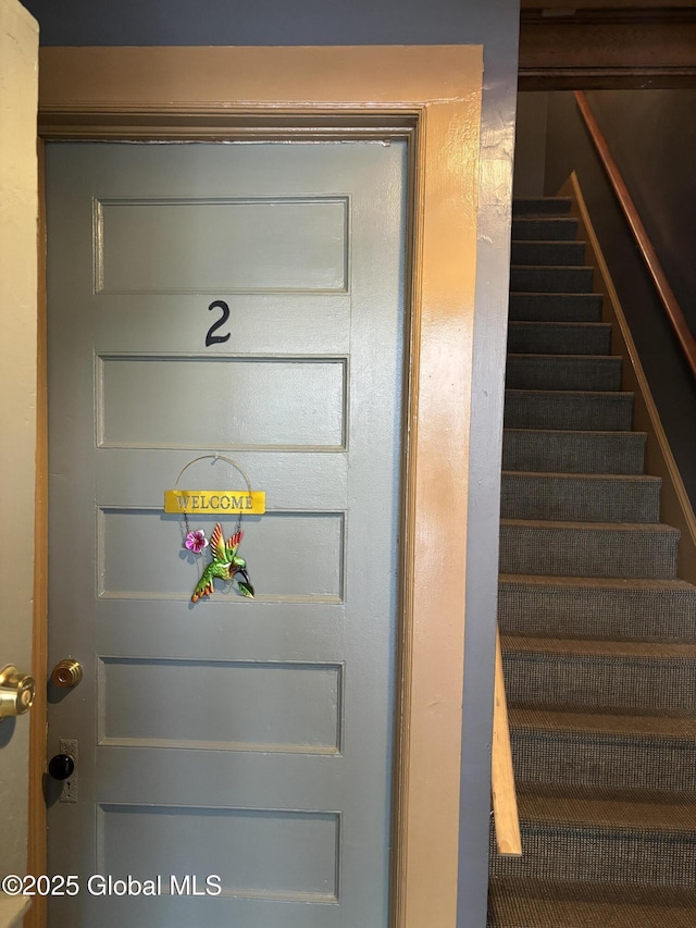 219 Green St, Schenectady, NY 12305 - view of stairway
