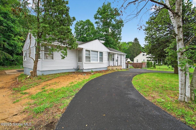 12 Haviland Ave, Glens Falls, NY 12801 - view of front of house