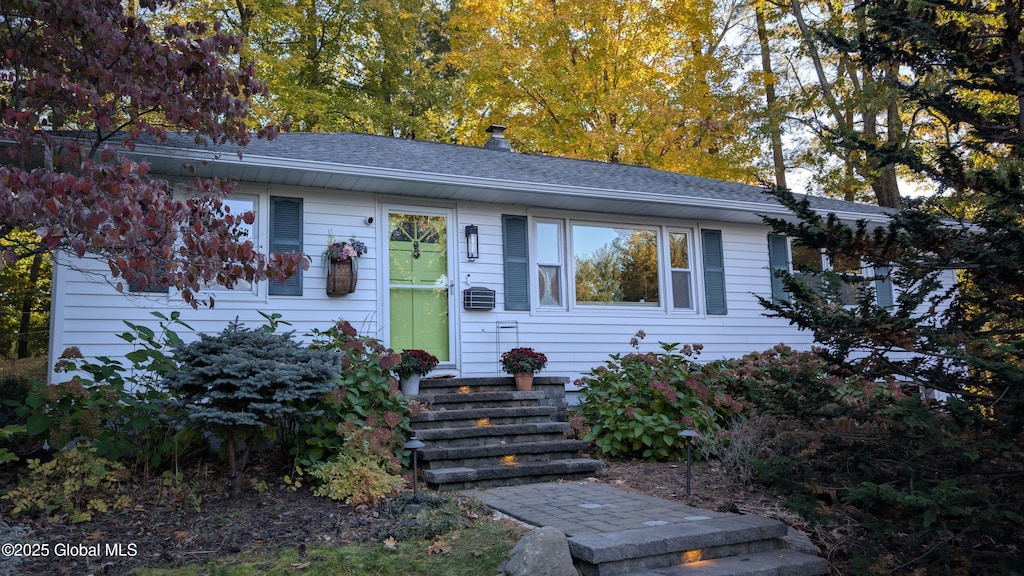 2 Shephard Ave, Guilderland, NY 12203 - view of front of property with a shingled roof