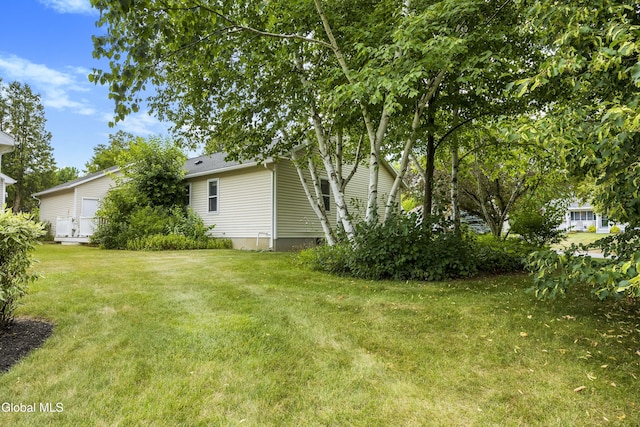 67 Victoria Way, Albany, NY 12209 - view of grassy yard