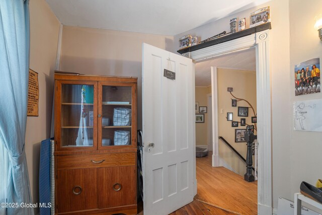 7 Bruce St, Scotia, NY 12302 - hallway with an upstairs landing and wood finished floors