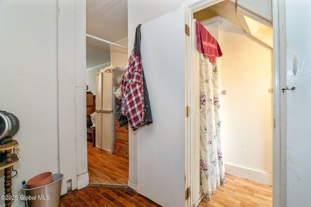 462-470 2nd Ave, Troy, NY 12182 - hall featuring wood finished floors