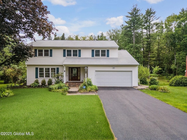 11 Boylston Dr, Bethlehem, NY 12054 - traditional-style home with driveway and a front yard