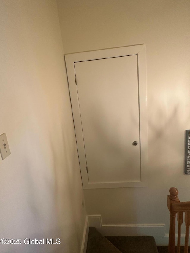 110 Sagamore Rd Unit 6B5, Bolton, NY 12814 - detailed view of baseboards
