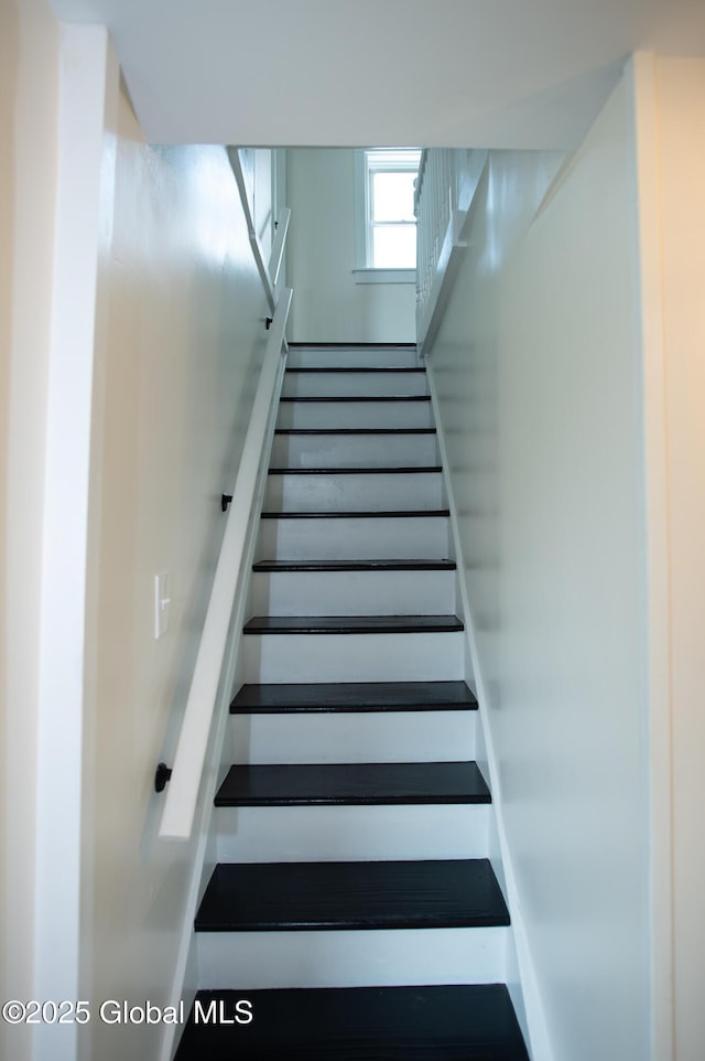 798 State Highway 29, Broadalbin, NY 12025 - view of staircase
