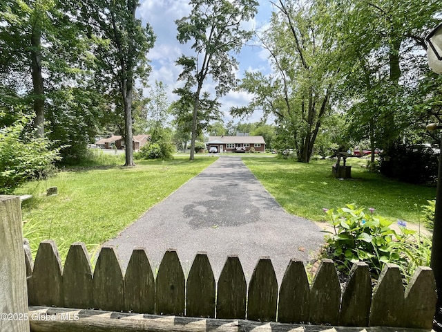143 Marriott Ave, Schenectady, NY 12304 - view of property's community featuring a yard