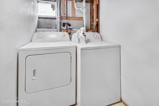 134 Whitehall Rd, Albany, NY 12209 - laundry area with washer and clothes dryer