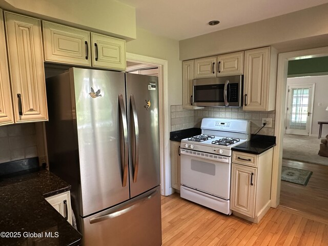 118 Main St, Hoosick Falls, NY 12090 - photo 21