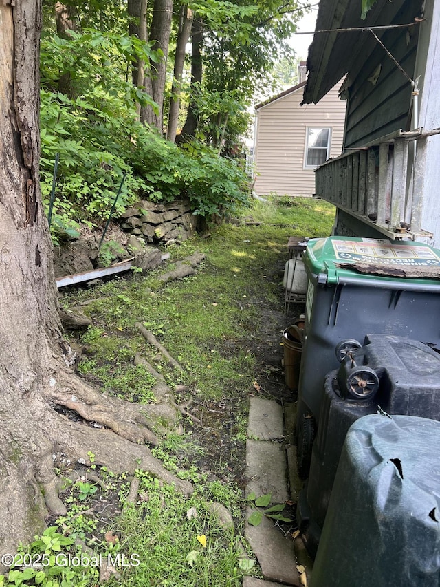 13 Wheeler, Canajoharie Village, NY 13317 - view of yard