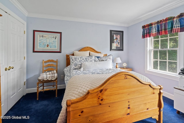 428 Ridgehill Rd, Guilderland, NY 12303 - carpeted bedroom with crown molding