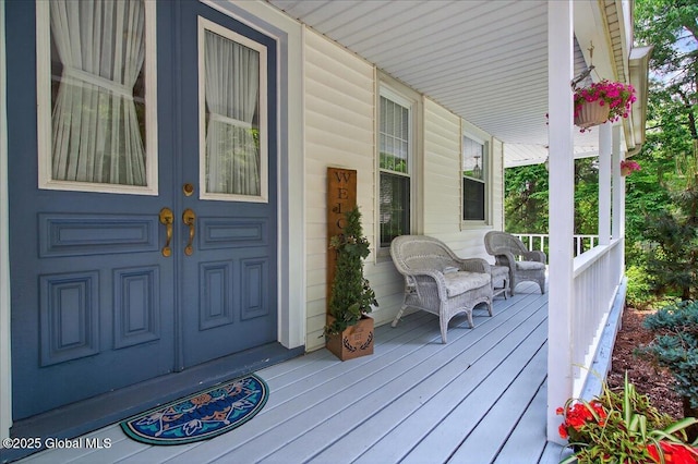 479 Loudon Rd, Colonie, NY 12211 - view of wooden porch