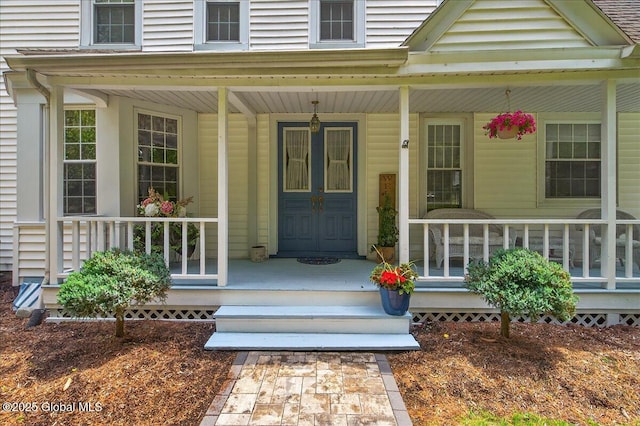 479 Loudon Rd, Colonie, NY 12211 - entrance to property with covered porch