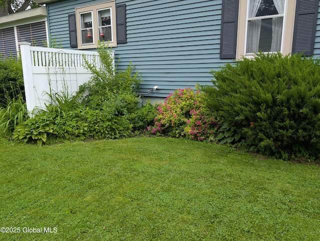 19 High St, Fort Plain, NY 13339 - view of grassy yard