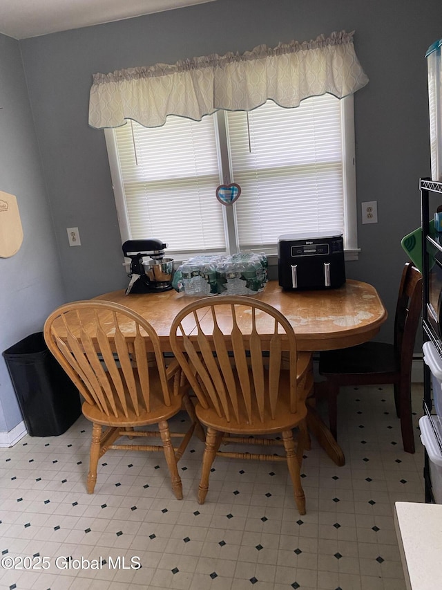 9 Brayton St, Colonie, NY 12205 - dining room with baseboards
