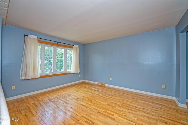 8 Mazurki Ct, Cohoes, NY 12047 - photo 4