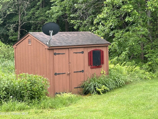 11 Ridgecrest Way, Hampton, NY 12887 - view of shed