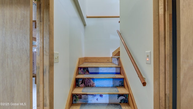 324 Elsmere Ave, Bethlehem, NY 12054 - view of staircase