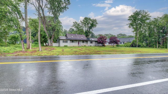 324 Elsmere Ave, Bethlehem, NY 12054 - view of front of house featuring a front lawn