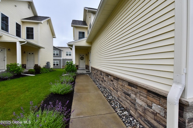 16 Anthony Pl, Ballston, NY 12020 - entrance to property featuring a lawn