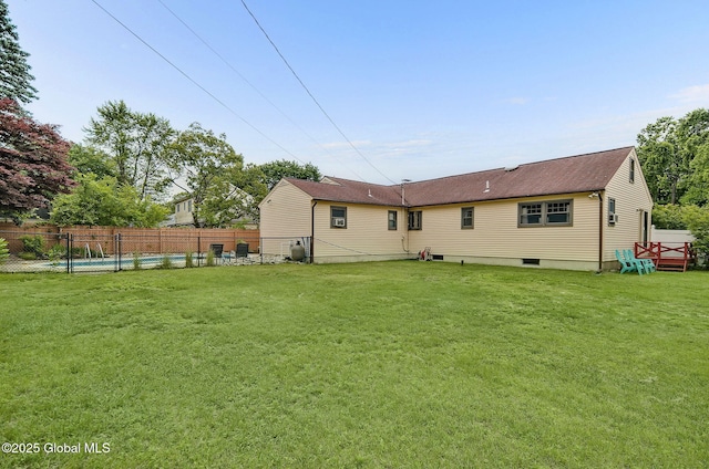 17 Malpass Rd, Guilderland, NY 12203 - back of property with a shingled roof