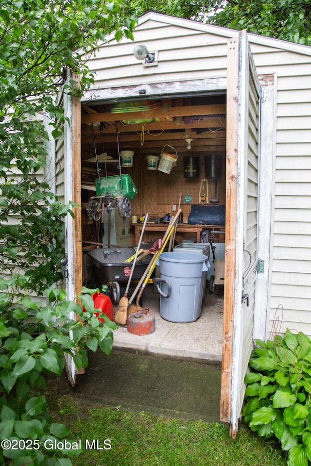 46 Cindy Crest Dr, Rotterdam, NY 12306 - view of outbuilding