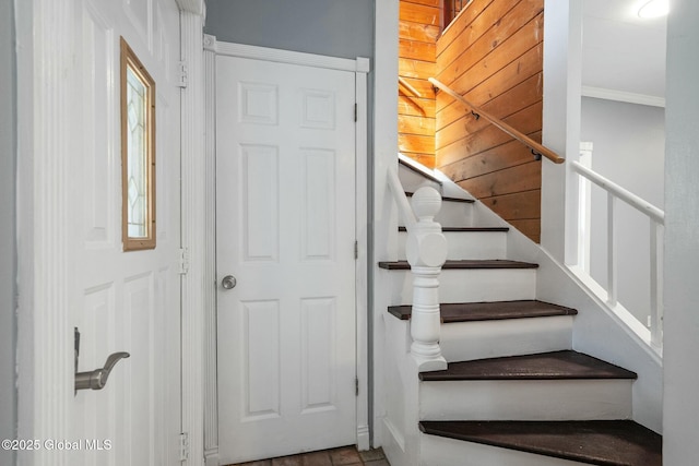 55 Spring Ave, Troy, NY 12180 - view of stairway